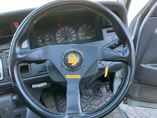 1993 Toyota Hiace – thumbnail 4