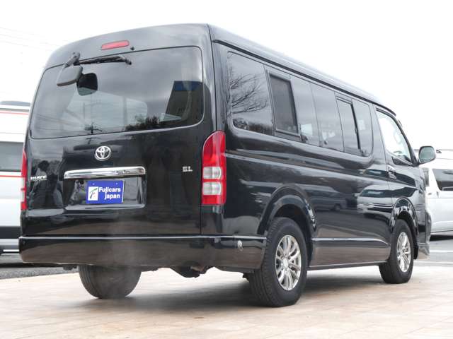 2008 Toyota Hiace – thumbnail 3