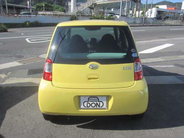 2010 Daihatsu Esse – thumbnail 4