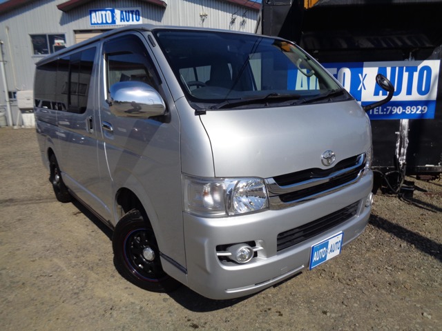 2008 Toyota Hiace