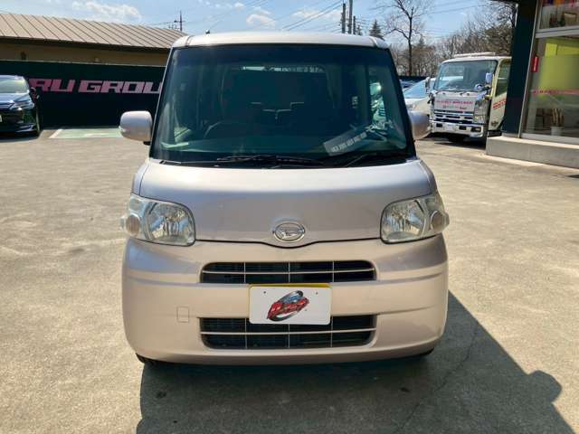 2010 Daihatsu Tanto – thumbnail 2