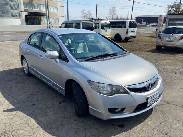 2010 Honda Civic Hybrid – thumbnail 3