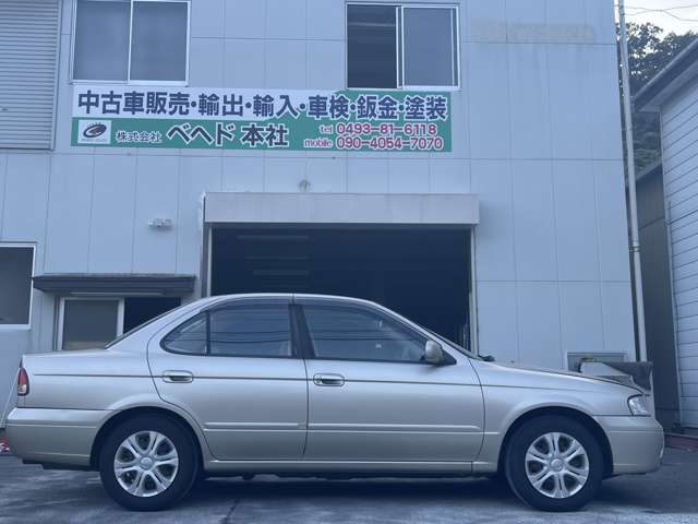 2002 Nissan Sunny – thumbnail 4