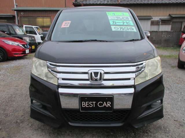 2010 Honda Stepwgn – thumbnail 2