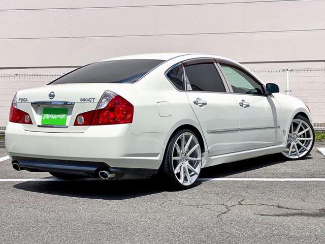 2005 Nissan Fuga – thumbnail 2