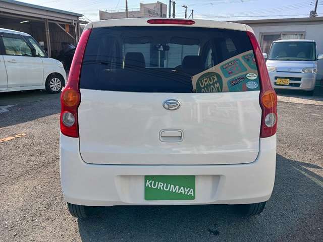2010 Daihatsu Mira – thumbnail 4