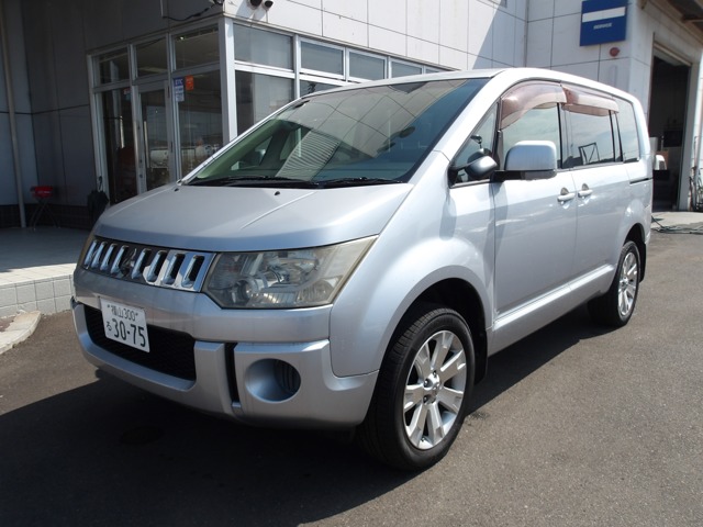 2008 Mitsubishi Delica D:5