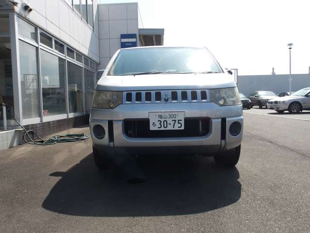 2008 Mitsubishi Delica D:5 – thumbnail 2