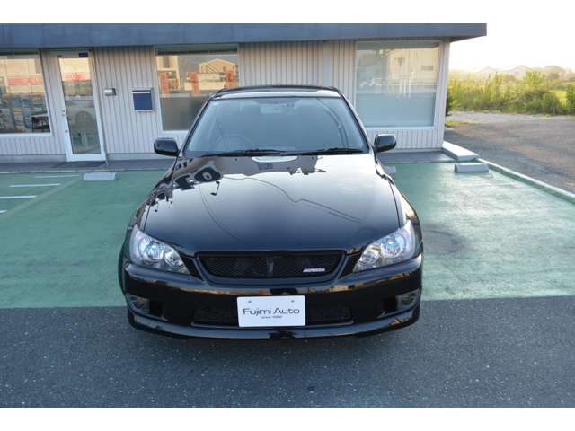 2004 Toyota Altezza – thumbnail 3