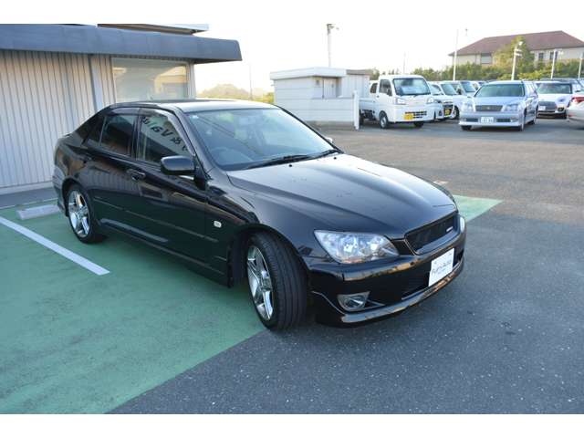 2004 Toyota Altezza – thumbnail 4