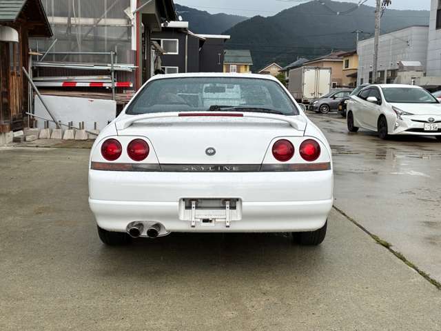 1994 Nissan Skyline Coupe – thumbnail 3