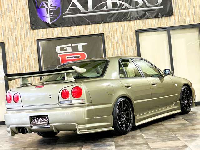 1998 Nissan Skyline – thumbnail 2