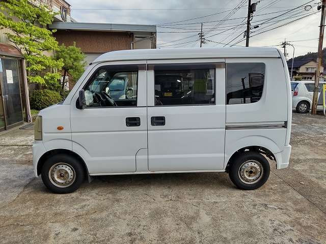 2010 Suzuki Every – thumbnail 3