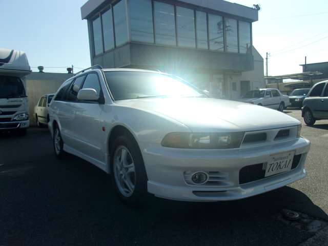 1998 Mitsubishi Legnum – thumbnail 3