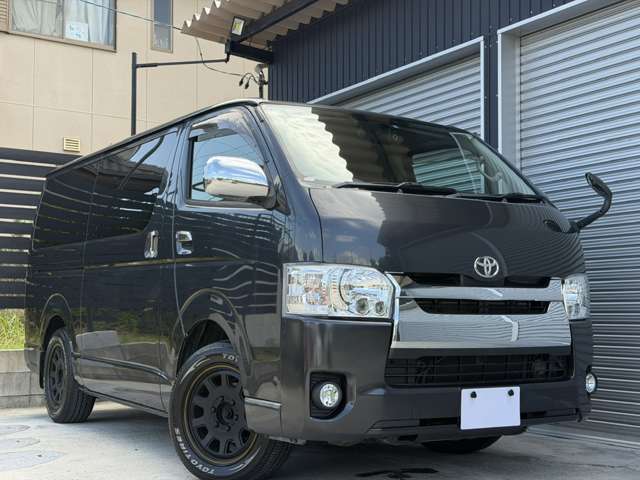 2005 Toyota Hiace – thumbnail 4