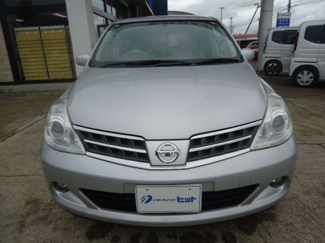 2008 Nissan Tiida – thumbnail 2