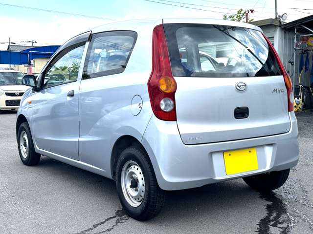 2009 Daihatsu Mira – thumbnail 3