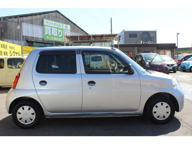 2009 Daihatsu Esse – thumbnail 4