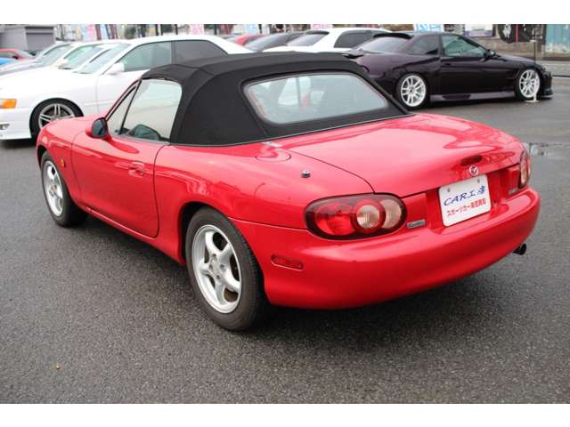 2004 Mazda Roadster – thumbnail 4