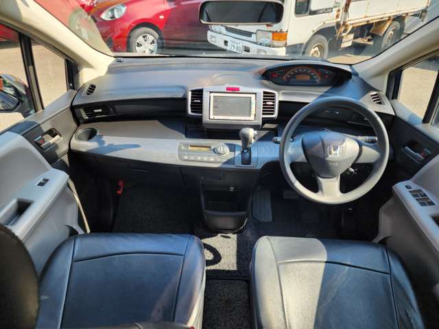 2010 Honda Freed – thumbnail 2