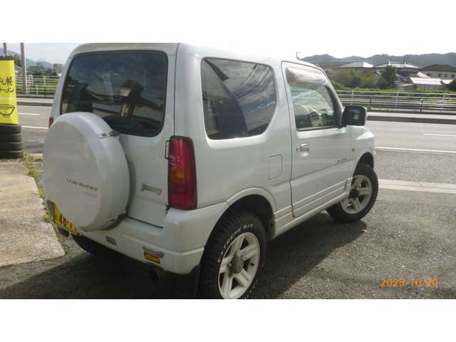 2009 Suzuki Jimny – thumbnail 4