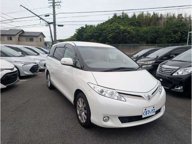 2010 Toyota Estima – thumbnail 2