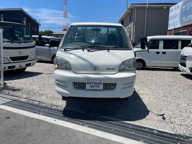 2003 Toyota TownAce Track – thumbnail 2