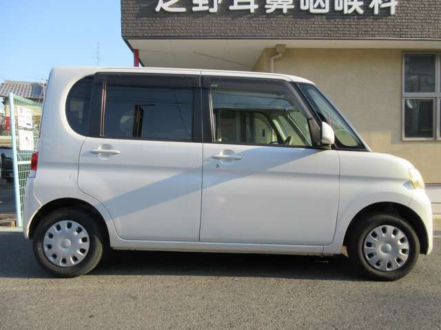2009 Daihatsu Tanto – thumbnail 3