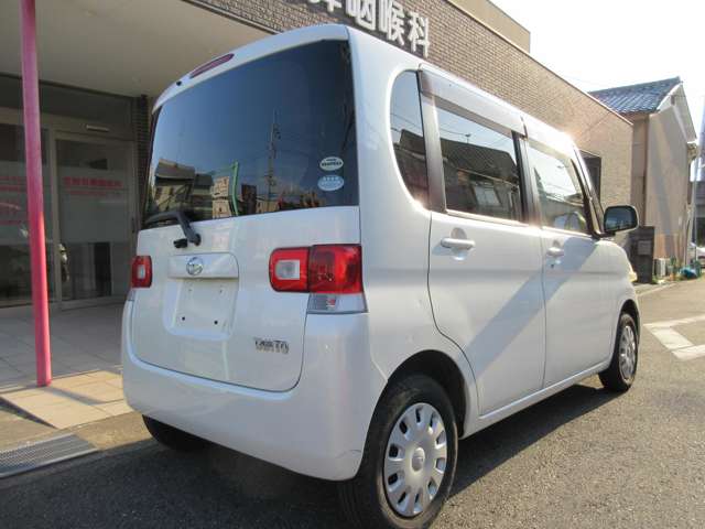 2009 Daihatsu Tanto – thumbnail 4