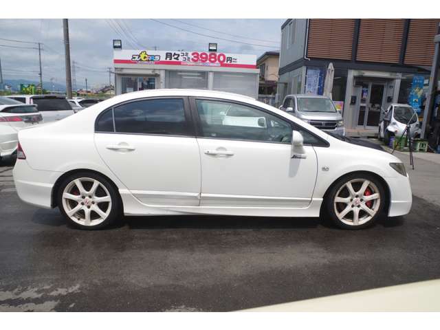 2010 Honda Civic Type R – thumbnail 4