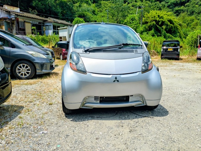 2008 Mitsubishi i