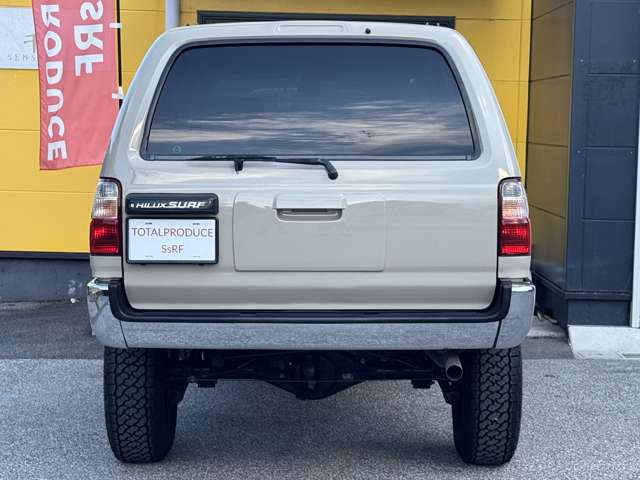 2001 Toyota Hilux Surf – thumbnail 4