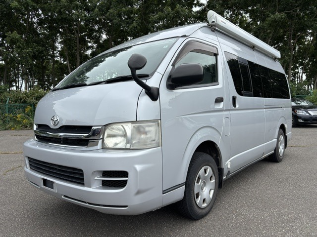 2010 Toyota Hiace