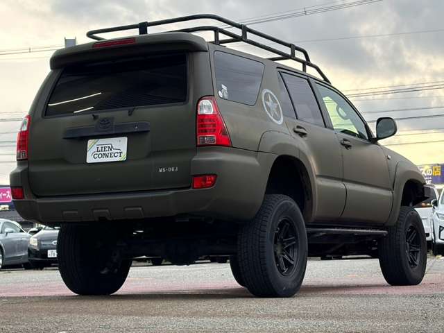 2007 Toyota Hilux Surf – thumbnail 3