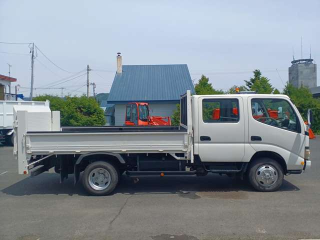 2006 Toyota Dyna – thumbnail 4