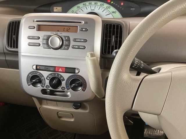 2009 Daihatsu Tanto – thumbnail 2
