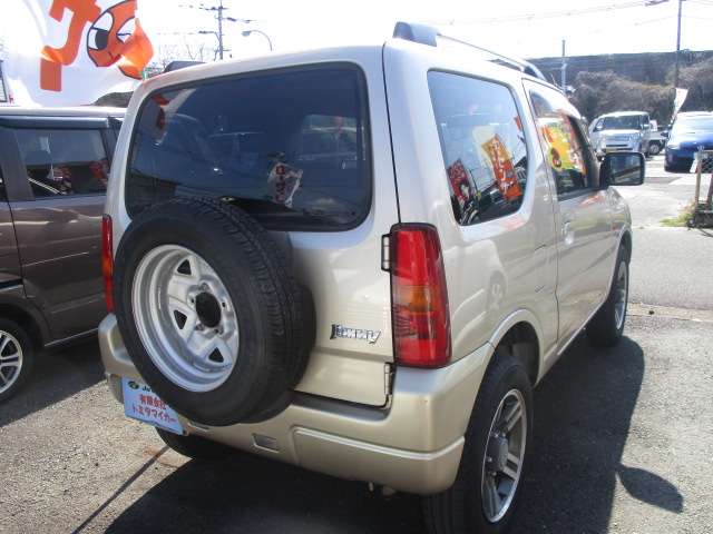2009 Suzuki Jimny – thumbnail 4
