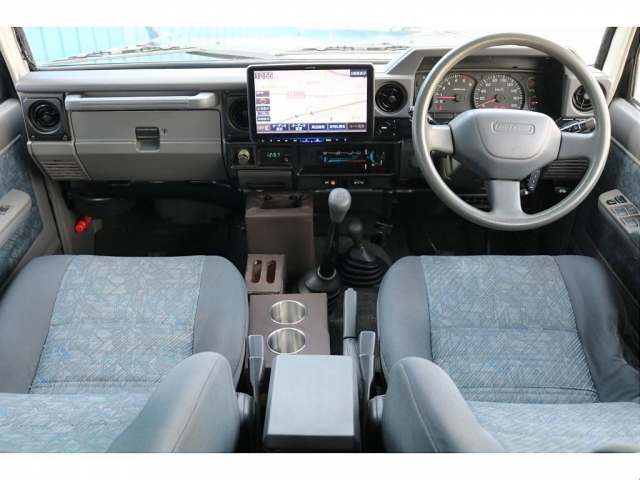 1999 Toyota Land Cruiser 70 – thumbnail 3