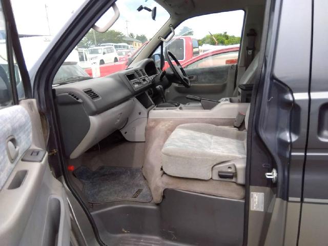 1997 Mazda Bongo Friendee – thumbnail 3