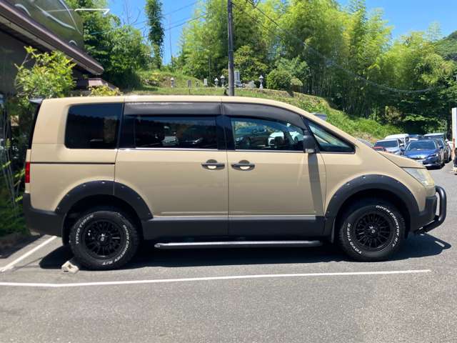 2007 Mitsubishi Delica D:5 – thumbnail 3