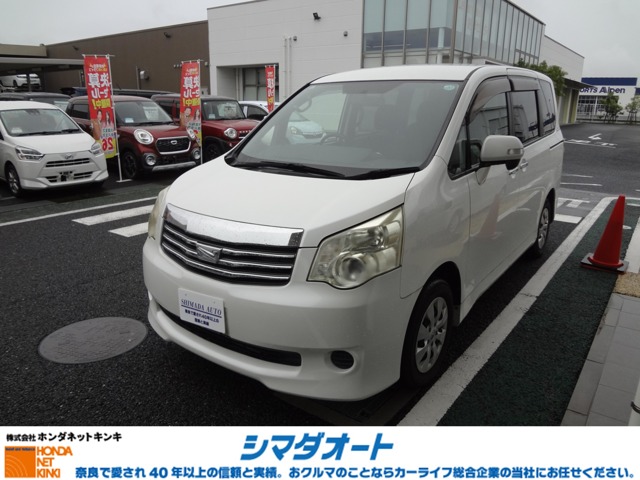 2011 Toyota Noah