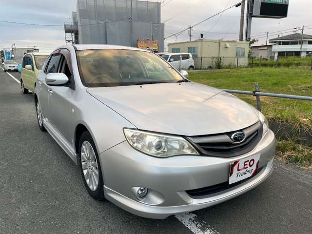 2010 Subaru Impreza Hatchback – thumbnail 4