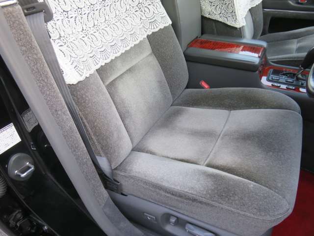 2008 Toyota Century – thumbnail 3
