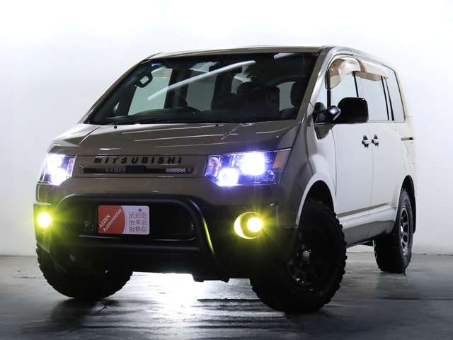 2009 Mitsubishi Delica D:5 – thumbnail 3