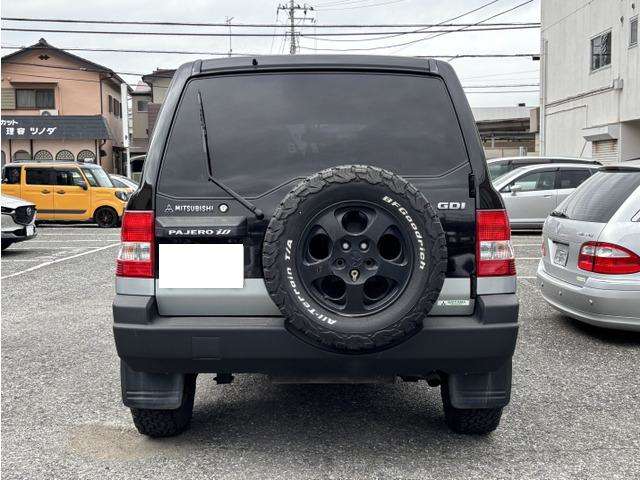 1999 Mitsubishi Pajero iO – thumbnail 3