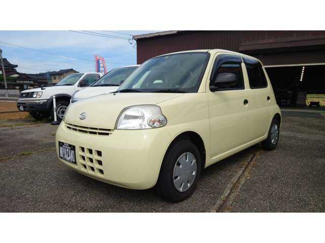 2009 Daihatsu Esse – thumbnail 3