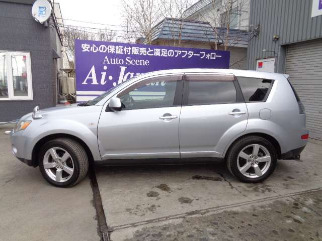 2006 Mitsubishi Outlander – thumbnail 4