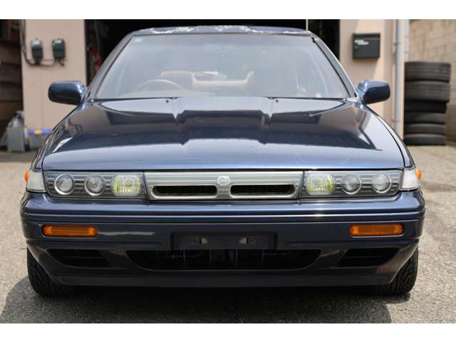1989 Nissan Cefiro – thumbnail 2