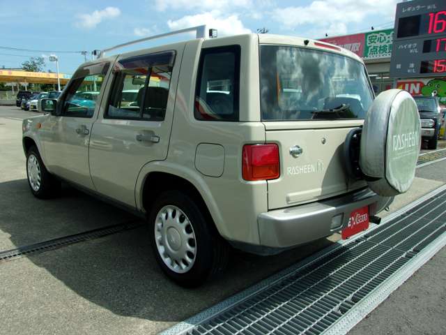 1999 Nissan Rasheen – thumbnail 3