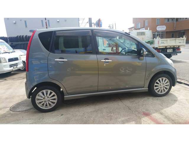 2010 Daihatsu Move – thumbnail 4